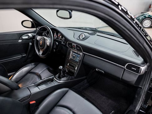 Used 2005 Porsche 911 Carrera S RWD image 13