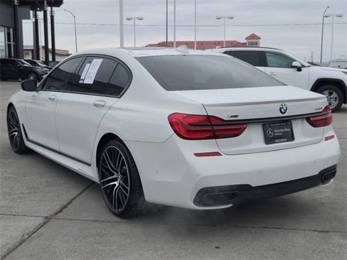 Used 2017 BMW 740i xDrive 740i xDrive image 12
