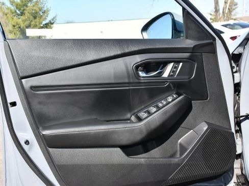 Used 2023 Honda Accord Touring image 11