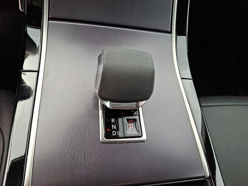 Used 2026 Land Rover Range Rover Velar Dynamic SE image 15