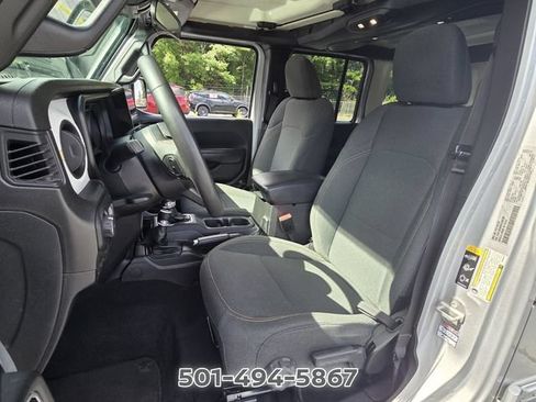 Used 2024 Jeep Wrangler Unlimited Sport AWD/4WD image 9