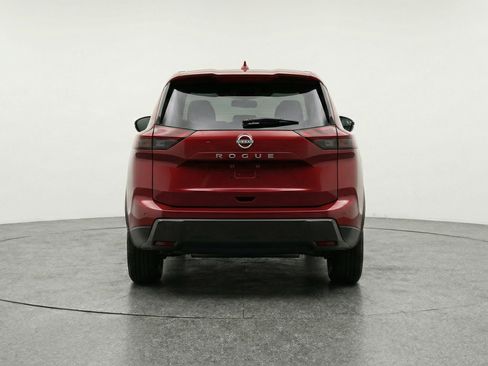 Used 2025 Nissan Rogue SV image 7