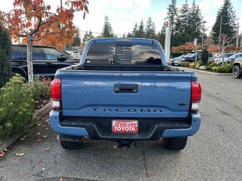 Used 2019 Toyota Tacoma TRD Off-Road image 8