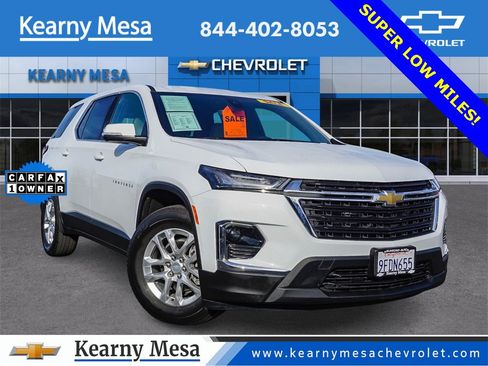 Used 2023 Chevrolet Traverse LS w/ Safety Package image 1