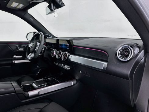 Certified 2023 Mercedes-Benz GLB 35 AMG 4MATIC image 31