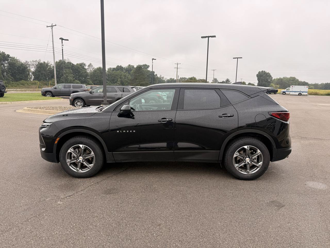 Used 2025 Chevrolet Blazer LT AWD/4WD image 6