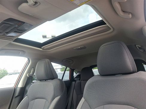 New 2025 Subaru Crosstrek 2.5i Premium image 9