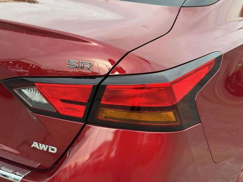 Used 2022 Nissan Altima 2.5 SR AWD/4WD image 15