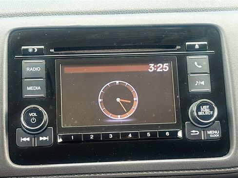Used 2021 Honda HR-V LX image 14