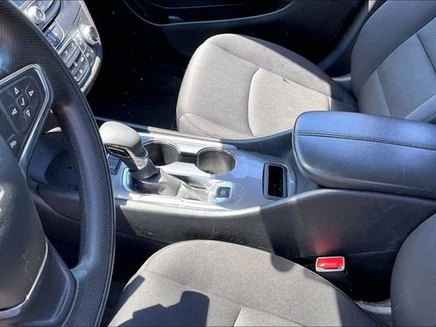 Used 2024 Chevrolet Malibu LT FWD image 13