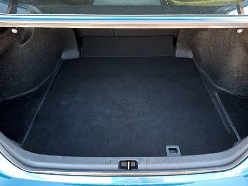 Used 2025 Toyota Camry SE image 28