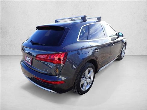 Used 2019 Audi Q5 2.0T Premium w/ Convenience Package image 4