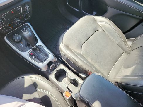 Used 2021 Jeep Compass Latitude AWD/4WD image 15