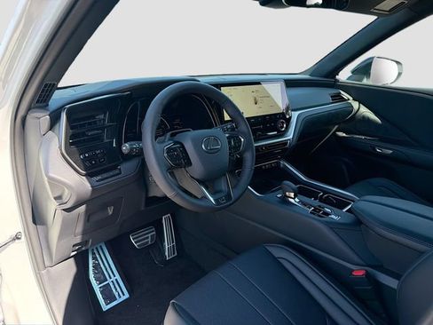 New 2026 Lexus TX 500h AWD image 28