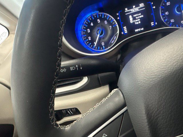 Used 2023 Chrysler Voyager LX FWD image 35