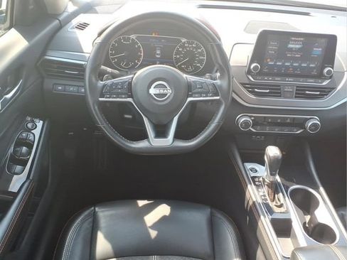 Used 2024 Nissan Altima 2.5 SR FWD image 4