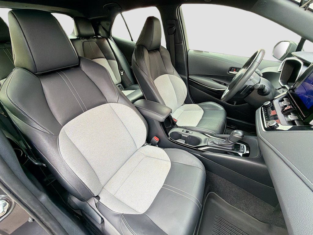 Used 2024 Toyota Corolla XSE FWD image 27