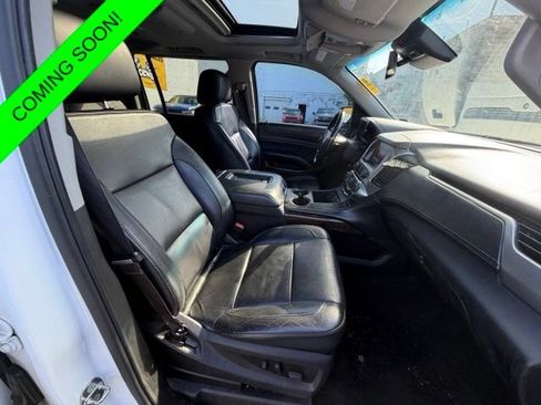 Used 2016 Chevrolet Suburban LT w/ Luxury Package AWD/4WD image 10
