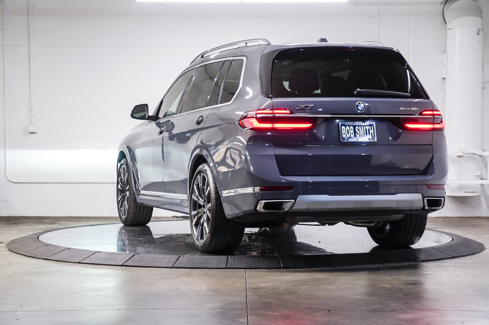 Used 2026 BMW X7 xDrive40i AWD/4WD image 4