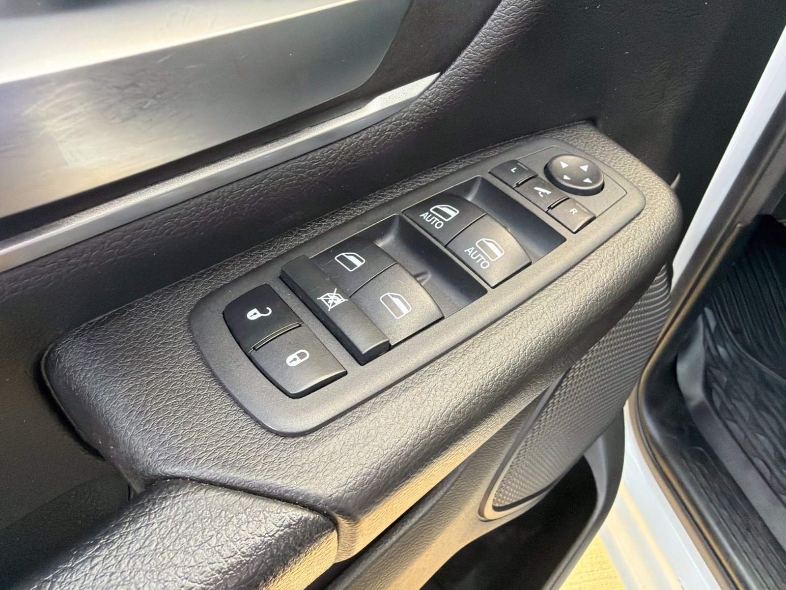 Used 2022 RAM 1500 Lone Star AWD/4WD image 15