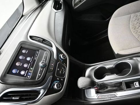 Used 2023 Chevrolet Equinox LT FWD image 23