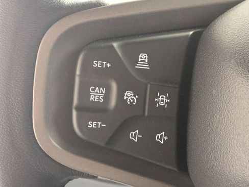 Used 2024 Ford Bronco Outer Banks image 15