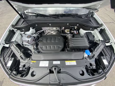 Used 2025 Volkswagen Atlas Cross Sport SEL Premium R-Line AWD/4WD image 26