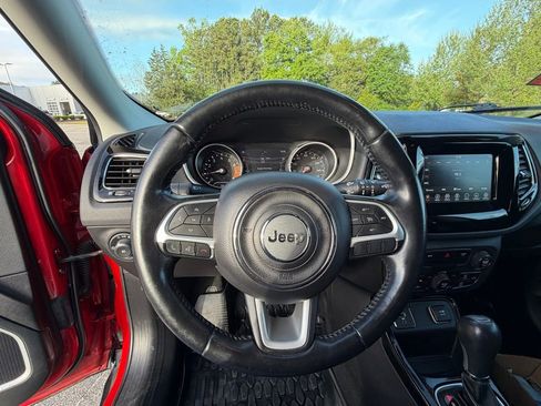 Used 2020 Jeep Compass Latitude image 15