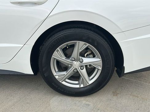Used 2023 Hyundai Sonata SE image 17