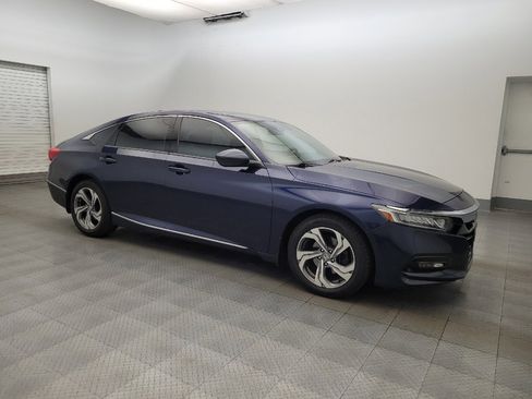 Used 2018 Honda Accord EX image 11