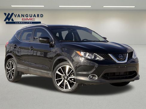 Used 2017 Nissan Rogue Sport SL w/ SL Premium Package image 1