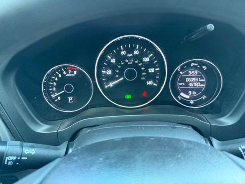 Used 2018 Honda HR-V EX image 13