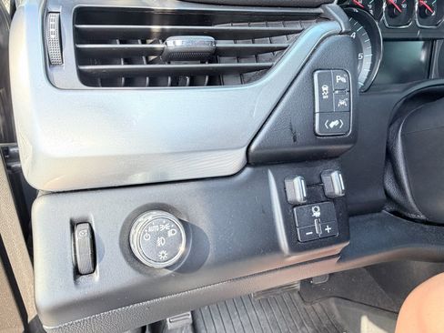 Used 2020 Chevrolet Tahoe LT RWD image 14