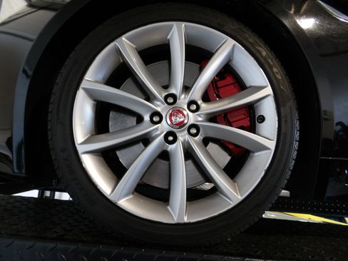 Used 2015 Jaguar F-TYPE S image 82