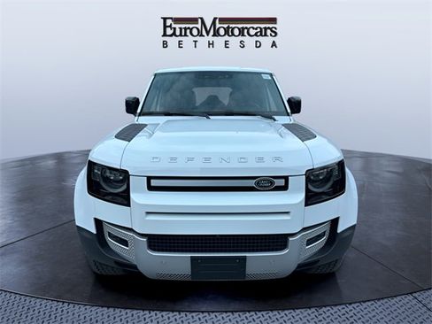 Used 2024 Land Rover Defender 110 S image 8