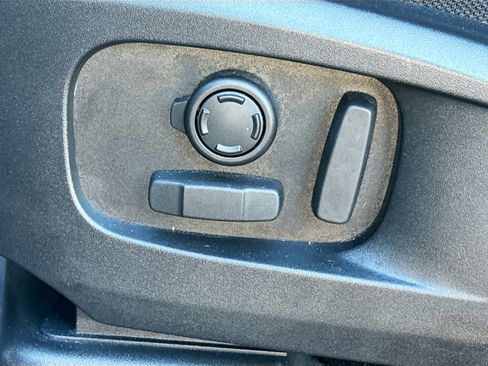 Used 2024 Land Rover Defender 110 X image 25