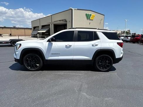 Used 2026 GMC Terrain Elevation w/ Elevation Premium Package AWD/4WD image 8