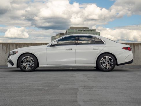 Certified 2025 Mercedes-Benz E 350 4MATIC Sedan image 3