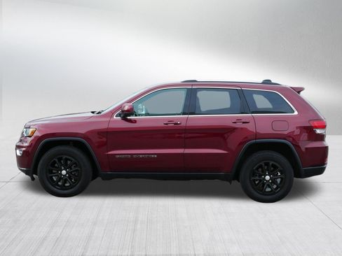 Used 2021 Jeep Grand Cherokee Laredo AWD/4WD image 4