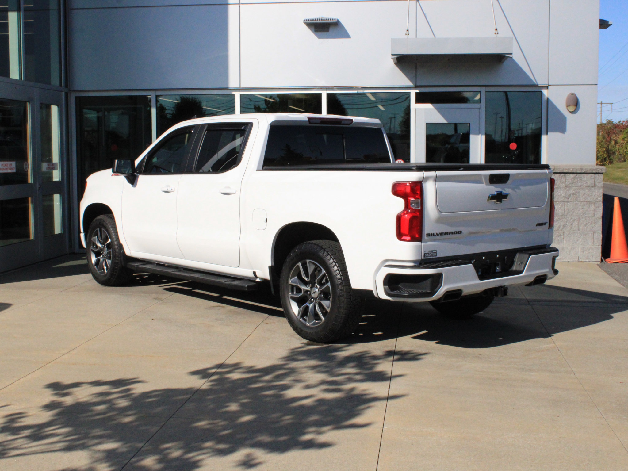 Used 2023 Chevrolet Silverado 1500 RST w/ Convenience Package II AWD/4WD image 8