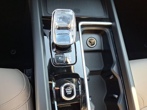 New 2026 Volvo XC60 B5 Core w/ Climate Package image 10