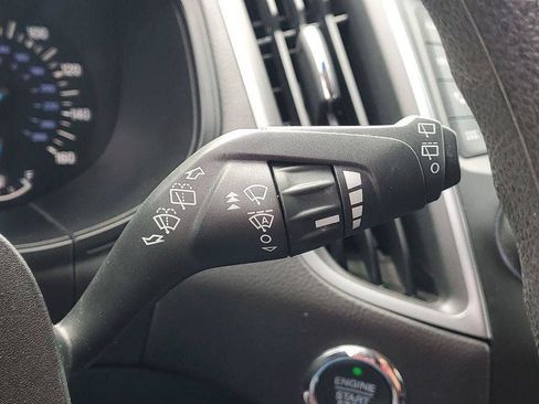 Used 2019 Ford Edge SE AWD/4WD image 13