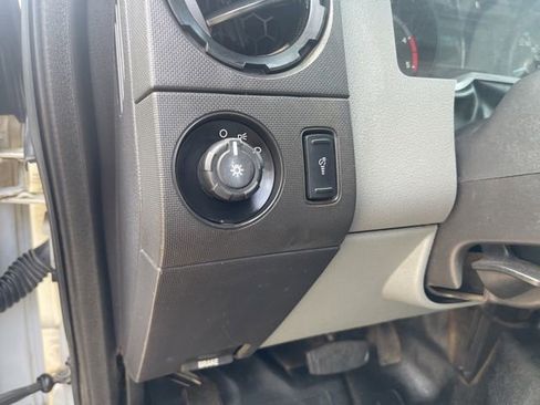 Used 2016 Ford F550 4x4 SuperCab Super Duty image 23