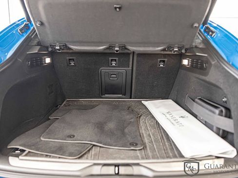 Used 2022 Maserati Levante F Tributo image 17