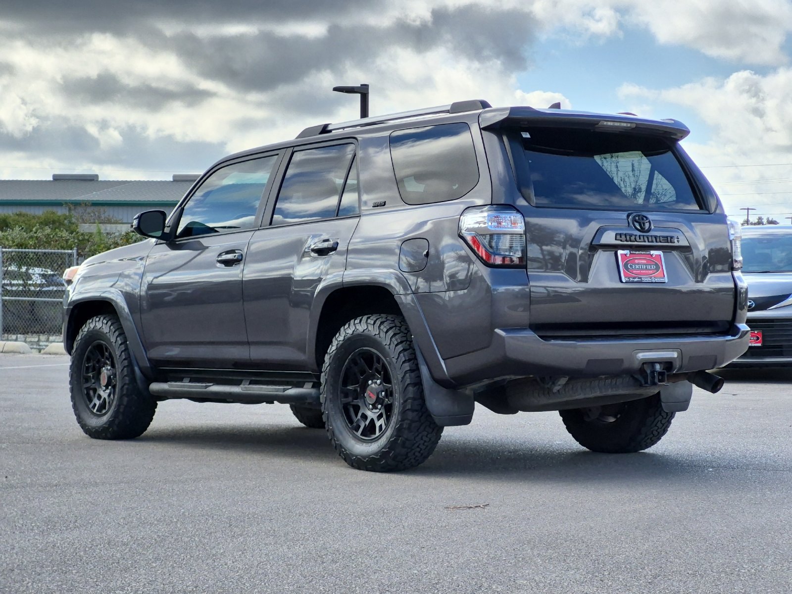 Used 2021 Toyota 4Runner SR5 Premium w/ Moonroof Package AWD/4WD image 3