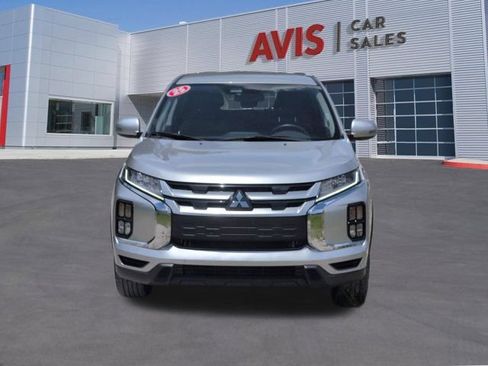 Used 2025 Mitsubishi Outlander Sport SE AWD/4WD image 2