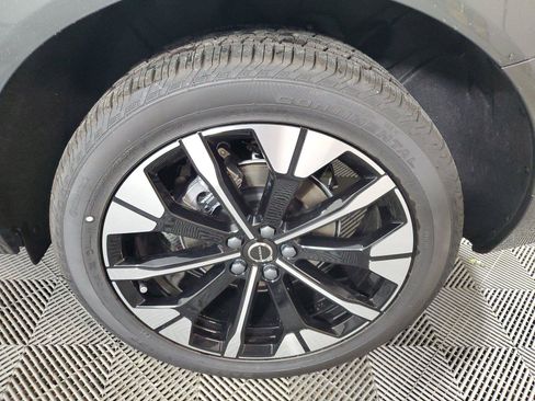 New 2027 Volvo XC60 B5 Plus AWD/4WD image 11