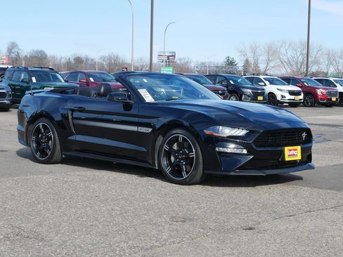 Used 2019 Ford Mustang GT Premium w/ Equipment Group 401A image 41