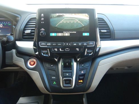 Used 2019 Honda Odyssey EX image 13