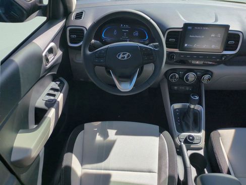 New 2026 Hyundai Venue SEL image 17